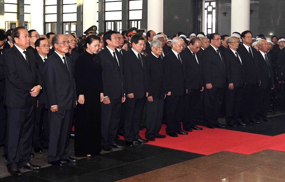 Đoàn Ban Chấp hành Trung ương Đảng do Tổng Bí thư Nguyễn Phú Trọng dẫn đầu.